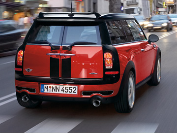 2010_Mini_Clubman_JCW