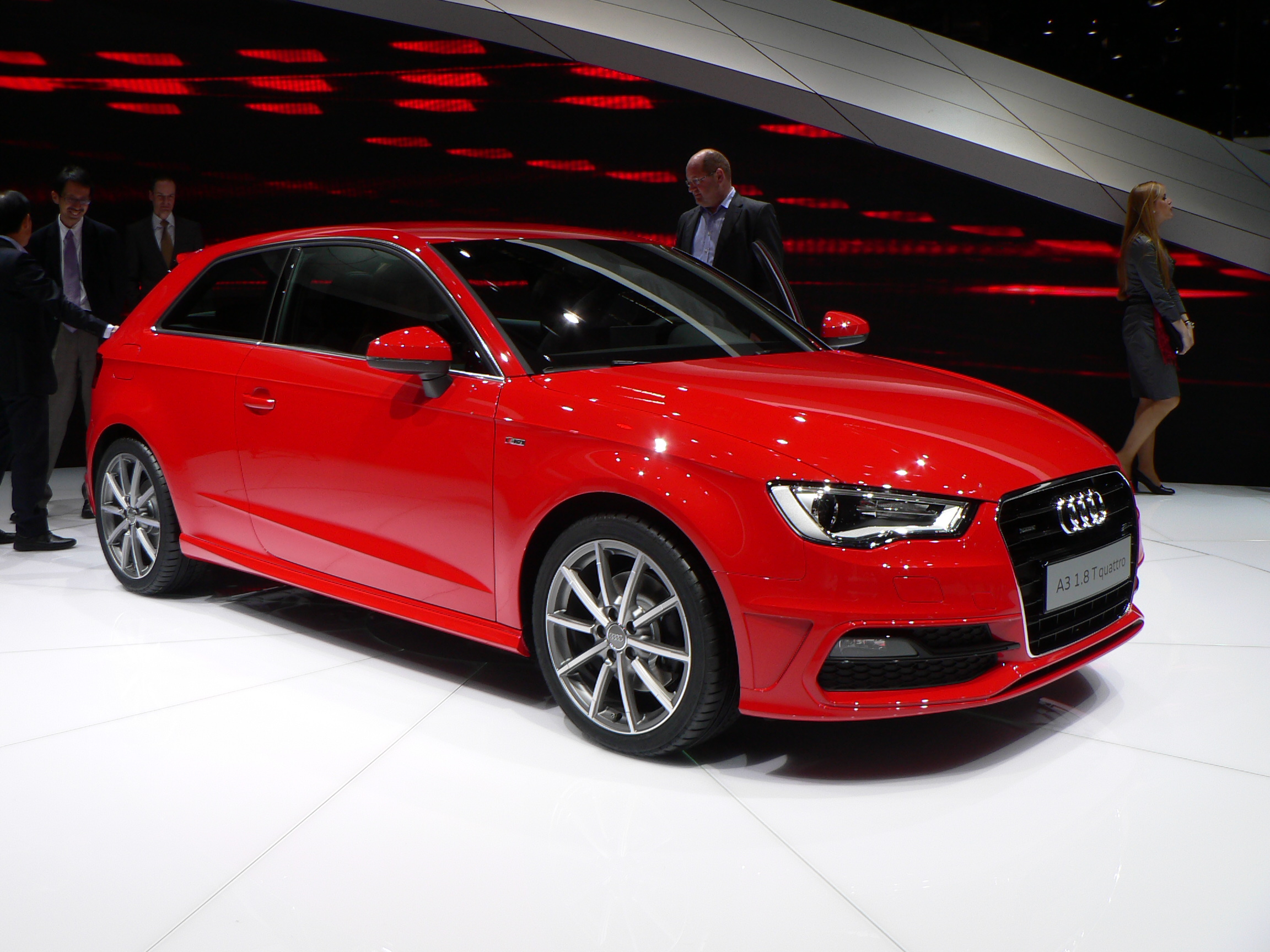 Ауди 1.6. А1 Ауди хэтчбек 2013. Audi a1 Sportback Coupe. Audi a3 Sportback 2 Door. Audi a3 Hatchback Green.